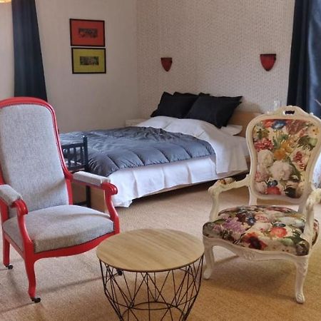 La Maison Forte - Chambres Et Table D'Hotes Millery  Zewnętrze zdjęcie