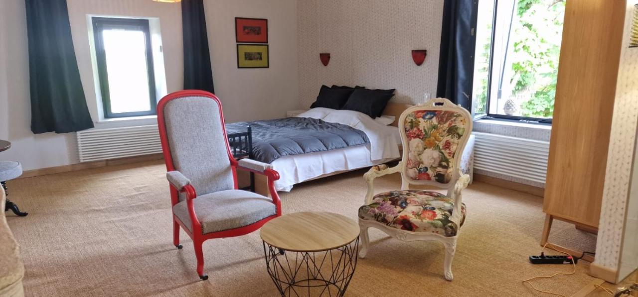 La Maison Forte - Chambres Et Table D'Hotes Millery  Zewnętrze zdjęcie